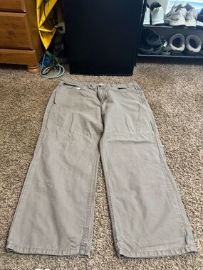 Men's Casual Straight-Leg Jeans in Light Taupe